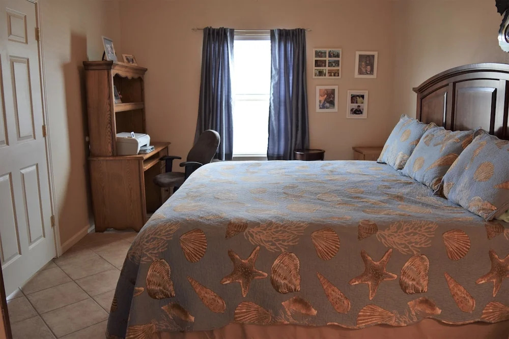 9Th St Town House #601 - Two Bedroom Townhome