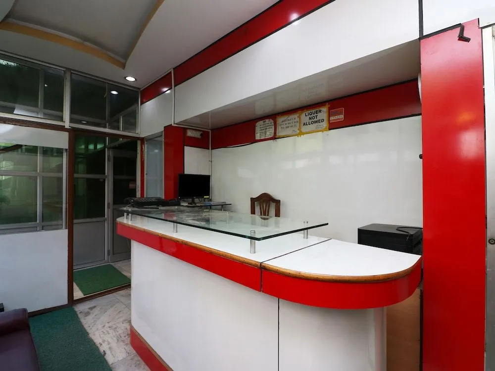 OYO Flagship 30893 Hotel Bob's