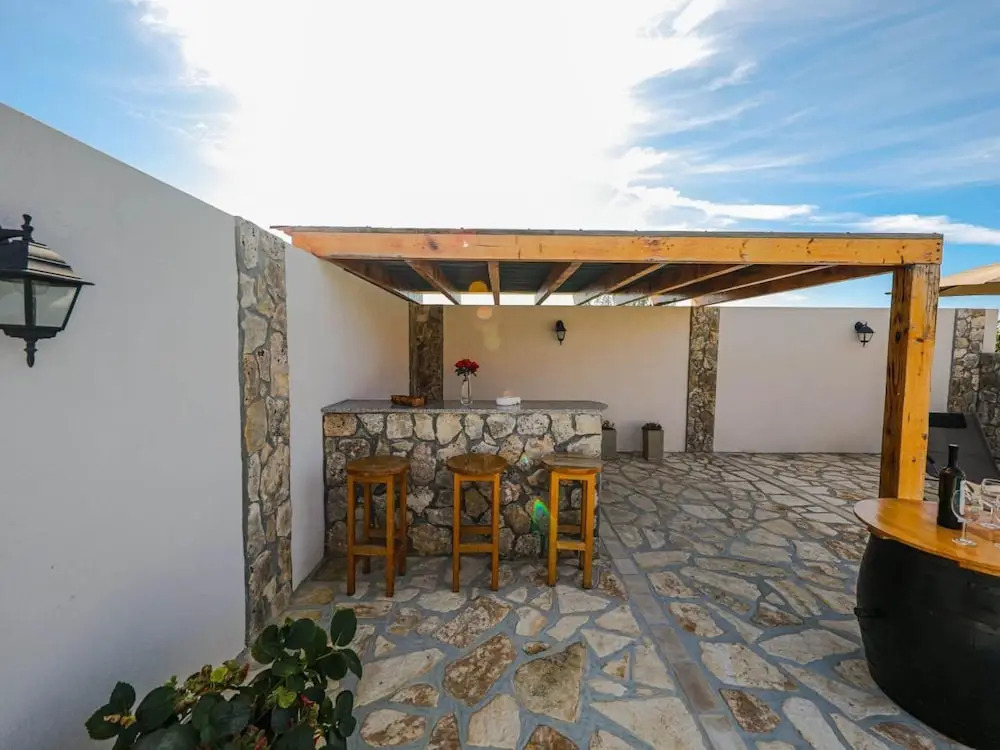 Villa in Poličnik with Pool near Zadar