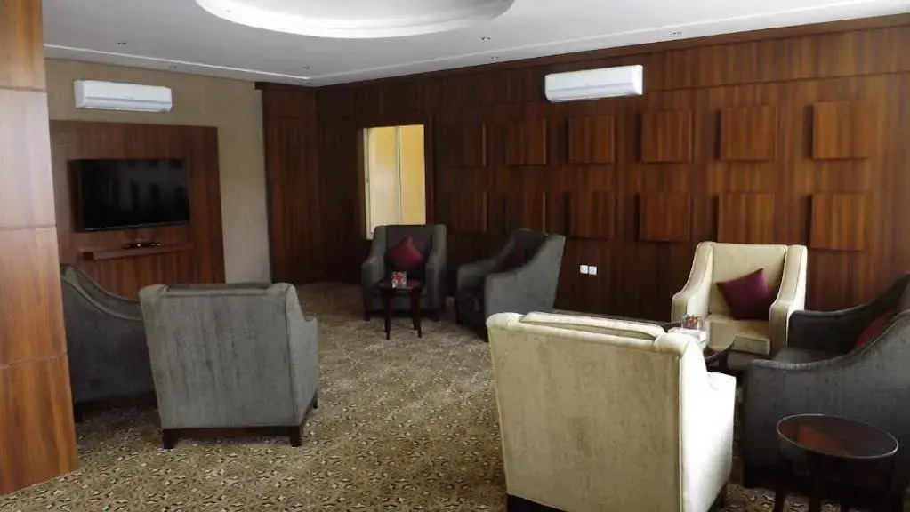 Qaser Baron Serviced Apartments Almasif- قصر بارون المصيف للشقق المخدومة