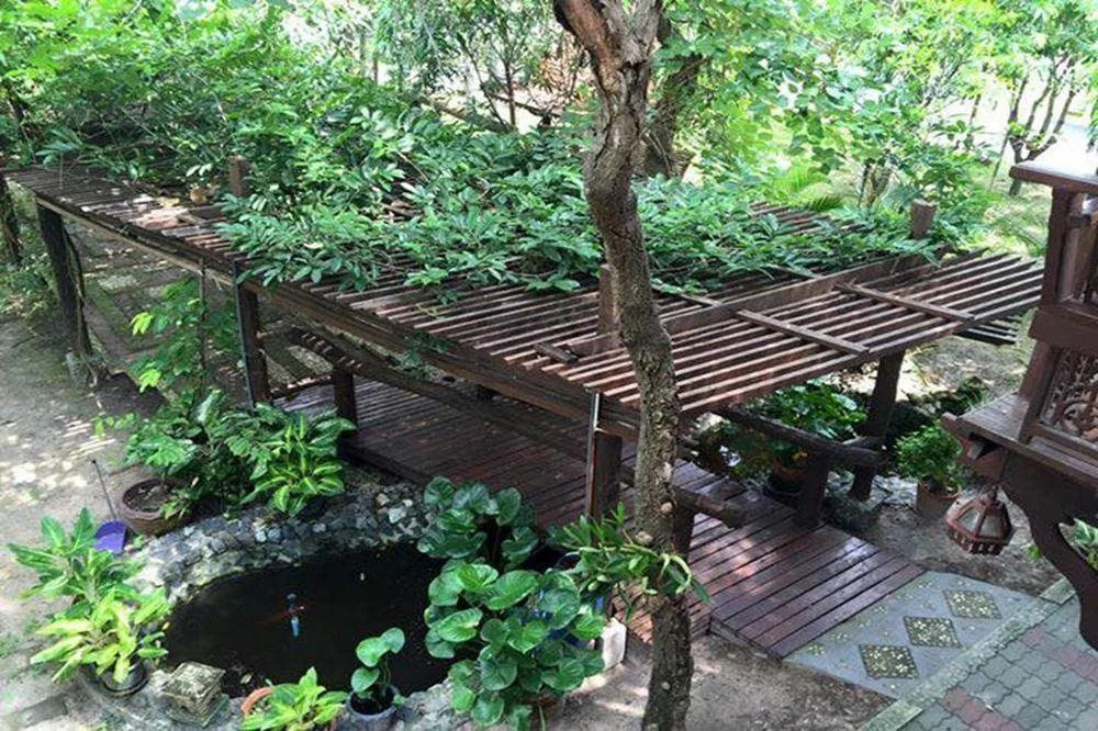 Baan Naituek