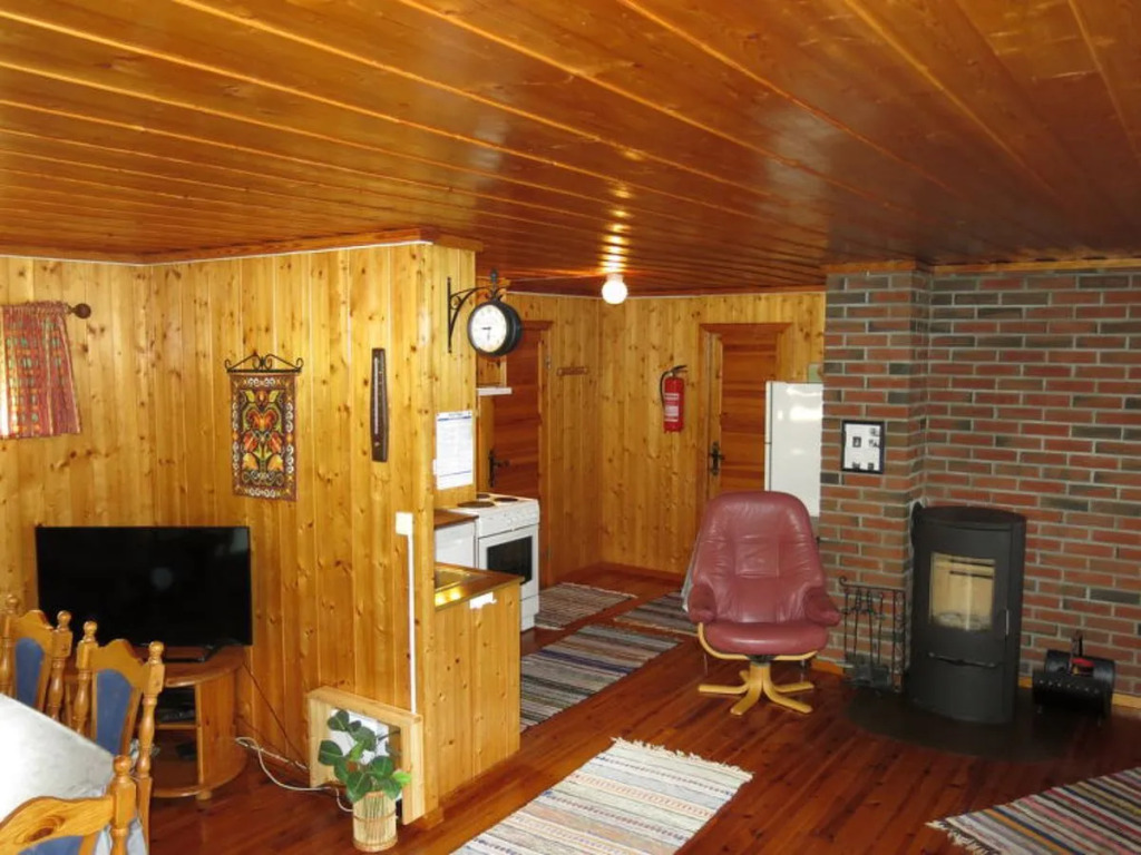 Holiday Home Midtholmen (SOW726)