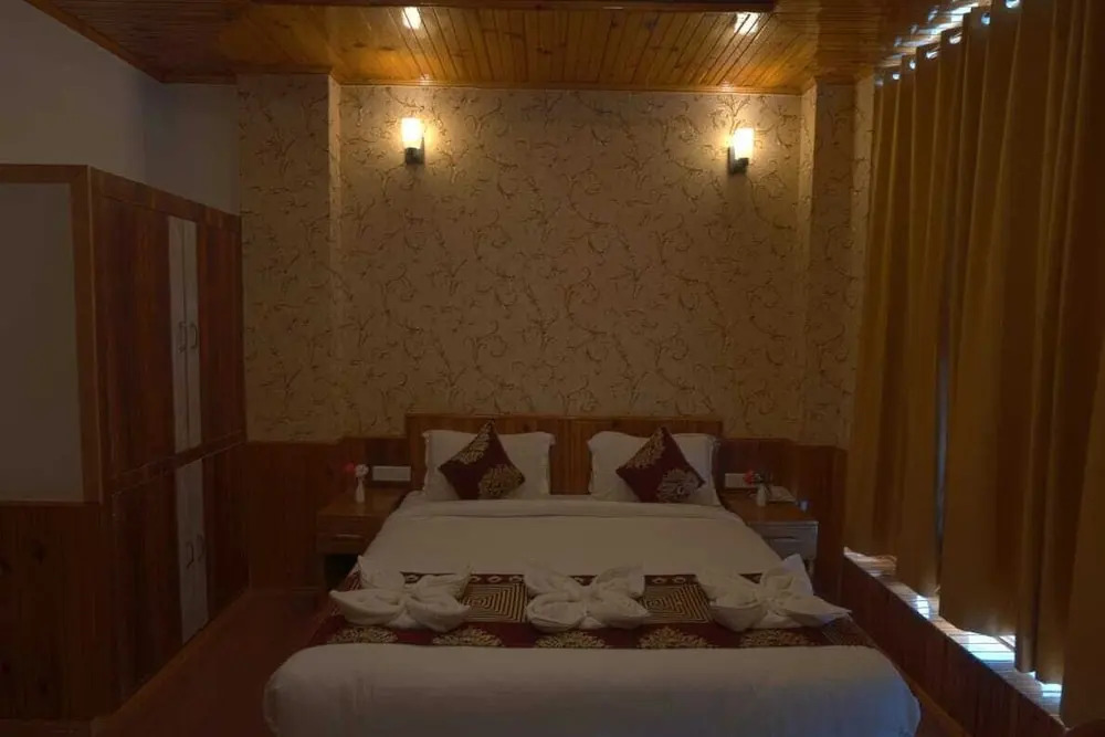 Valley View Hotel & Restaurant