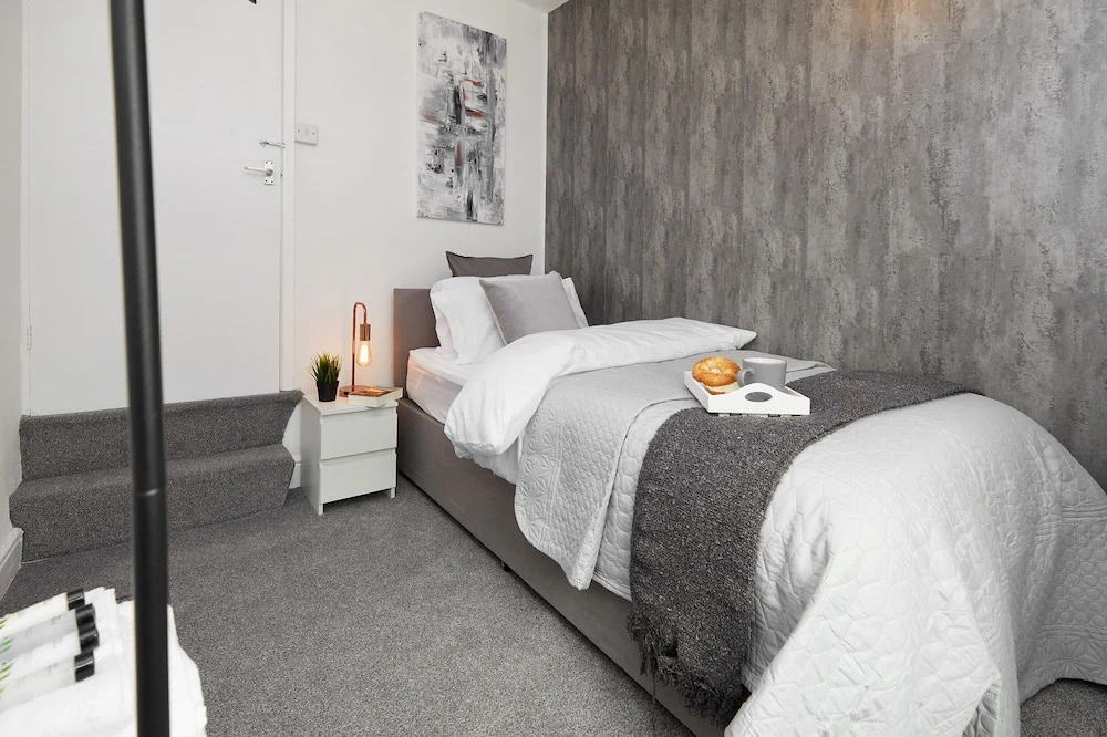 Your Sheffield Stays - Spacious 5 Bedroom House