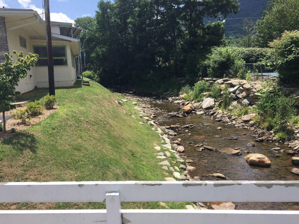 River Point Lodge