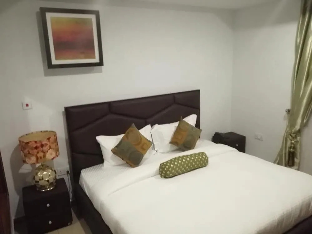 Brentford Apartments