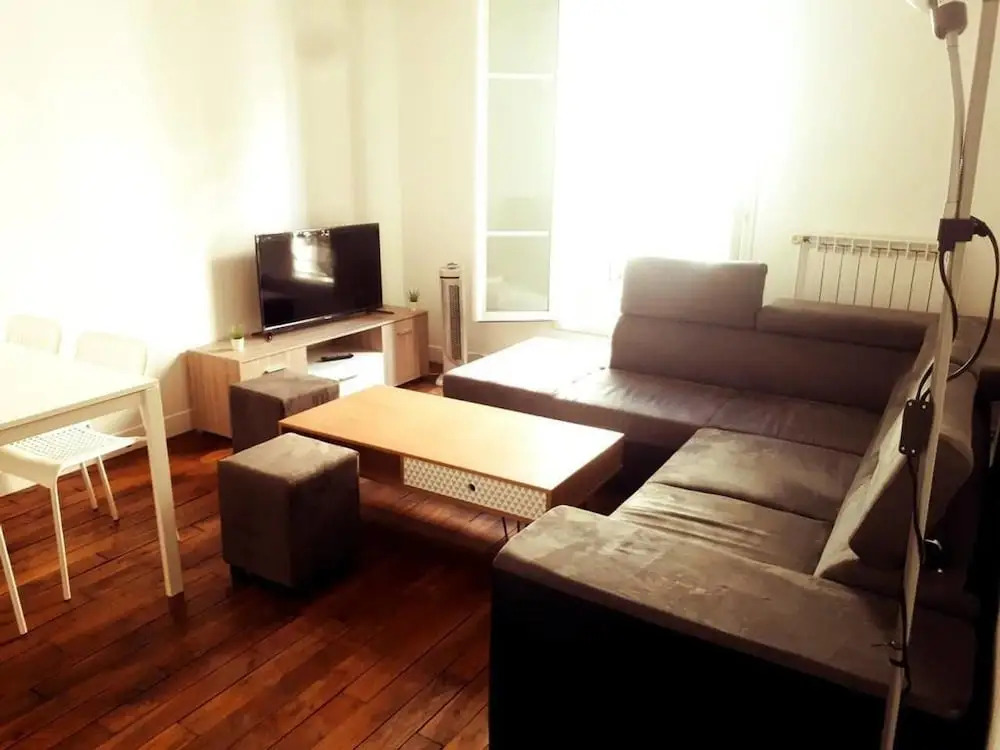 Super big beautiful flat in Paris