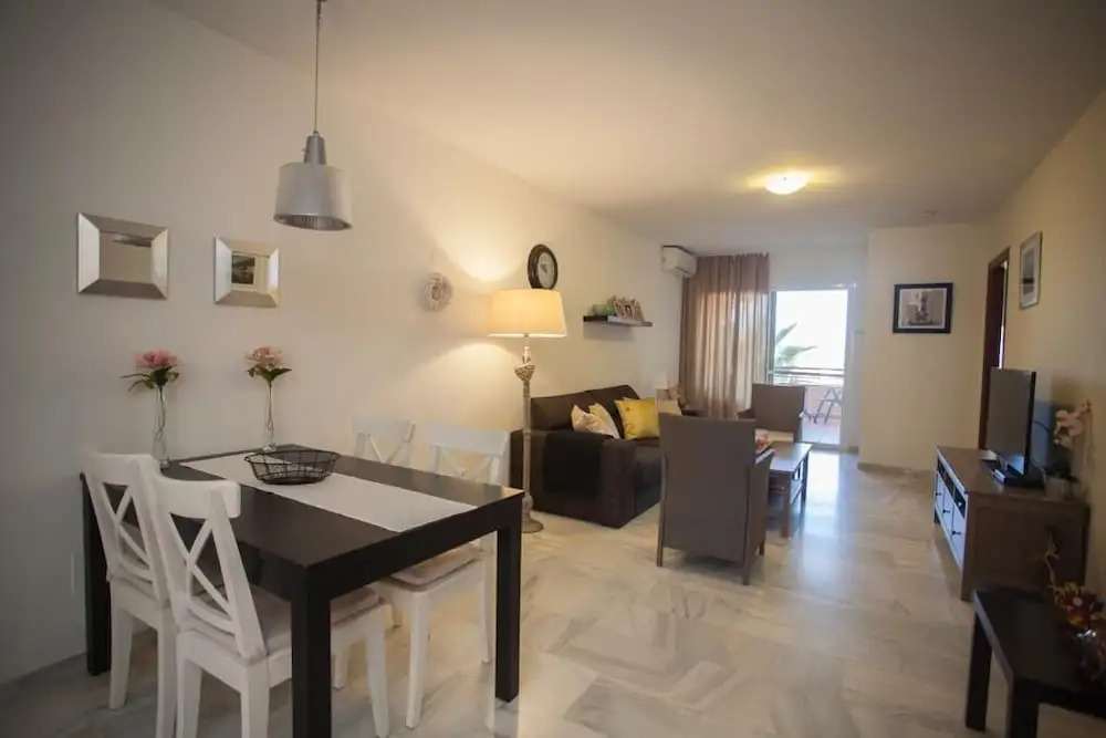Sur Suites Royal Park