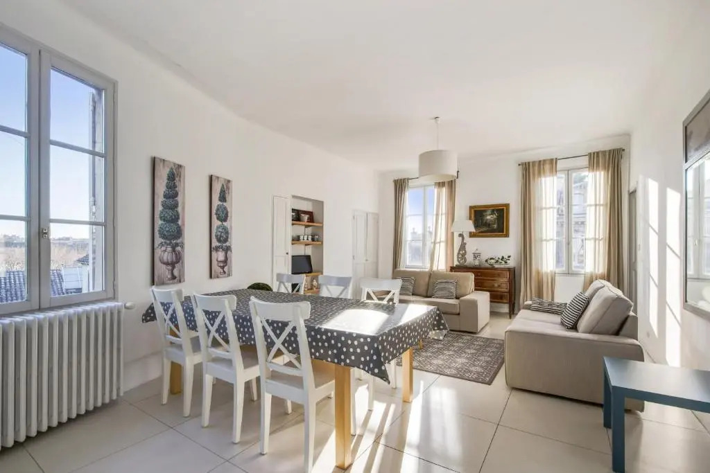 Beautiful flat in a character house in the heart of Avignon - Welkeys