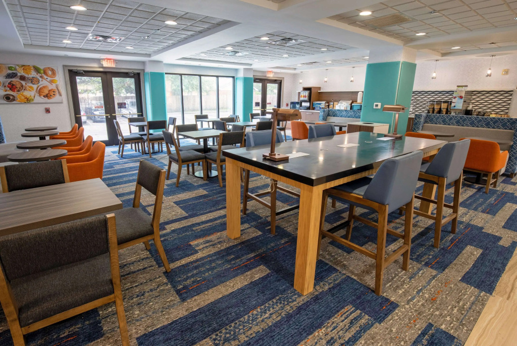 Wingate by Wyndham Lafayette Airport