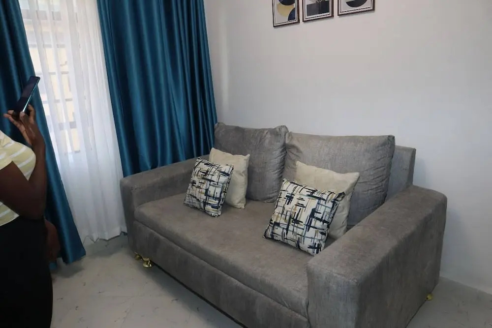 Makasembo Cozy Serenity