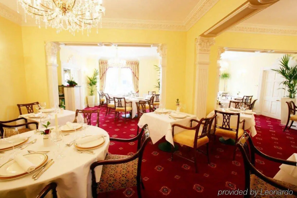 Grand Hotel