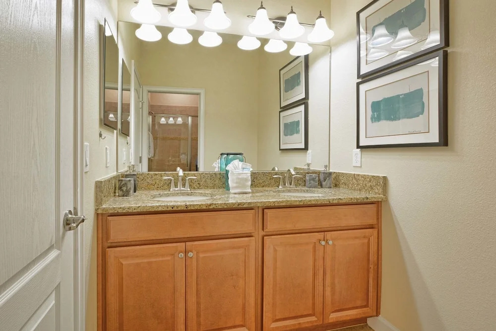 Storey Lake-5 Bedroom Townhome w/SplashPool-1602ST