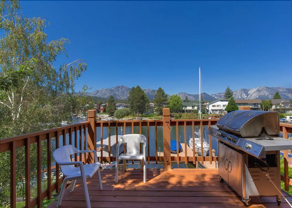 552 Alpine Drive 3 Bedroom Home
