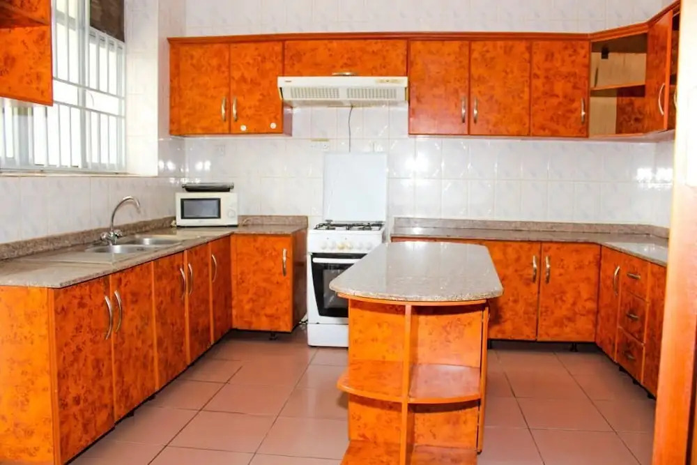 Azalea Guest House Gisozi