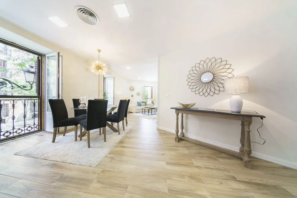 Home Club Bailen Apartments