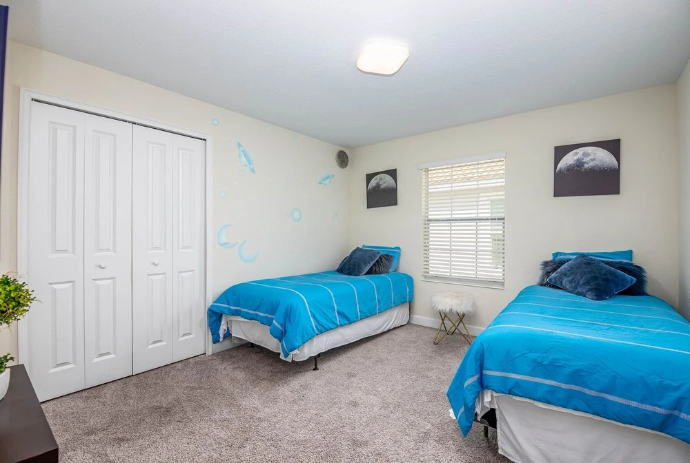 1575cg 5 Bedroom Townhouse by Redawning