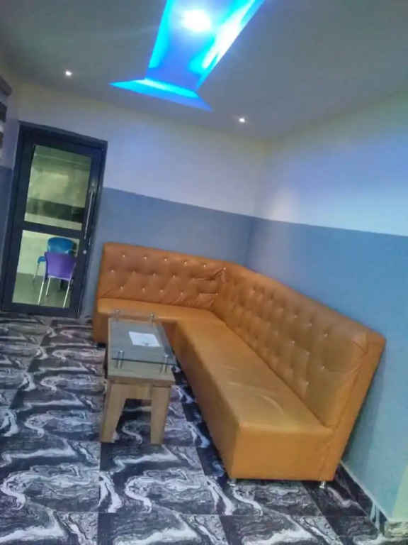Americana Hotel