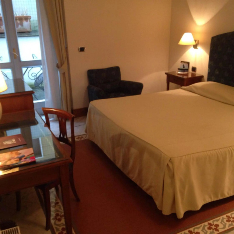 Hotel Flora