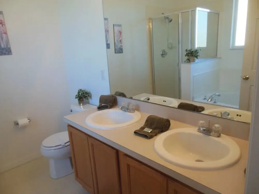 5 Bedroom, 3 Bath Disney Conservation View Home!