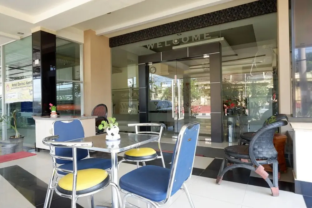 Reddoorz Plus Near Rs Hermina Kendari