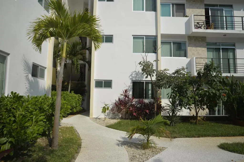 Castell Suites Apartment