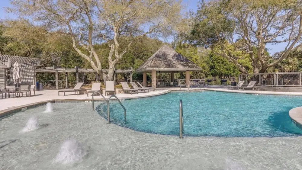 1405 Ocean Club by Avantstay Oceanfront Home w/ Shared Pool
