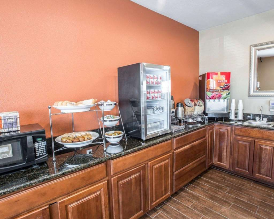 Sleep Inn & Suites