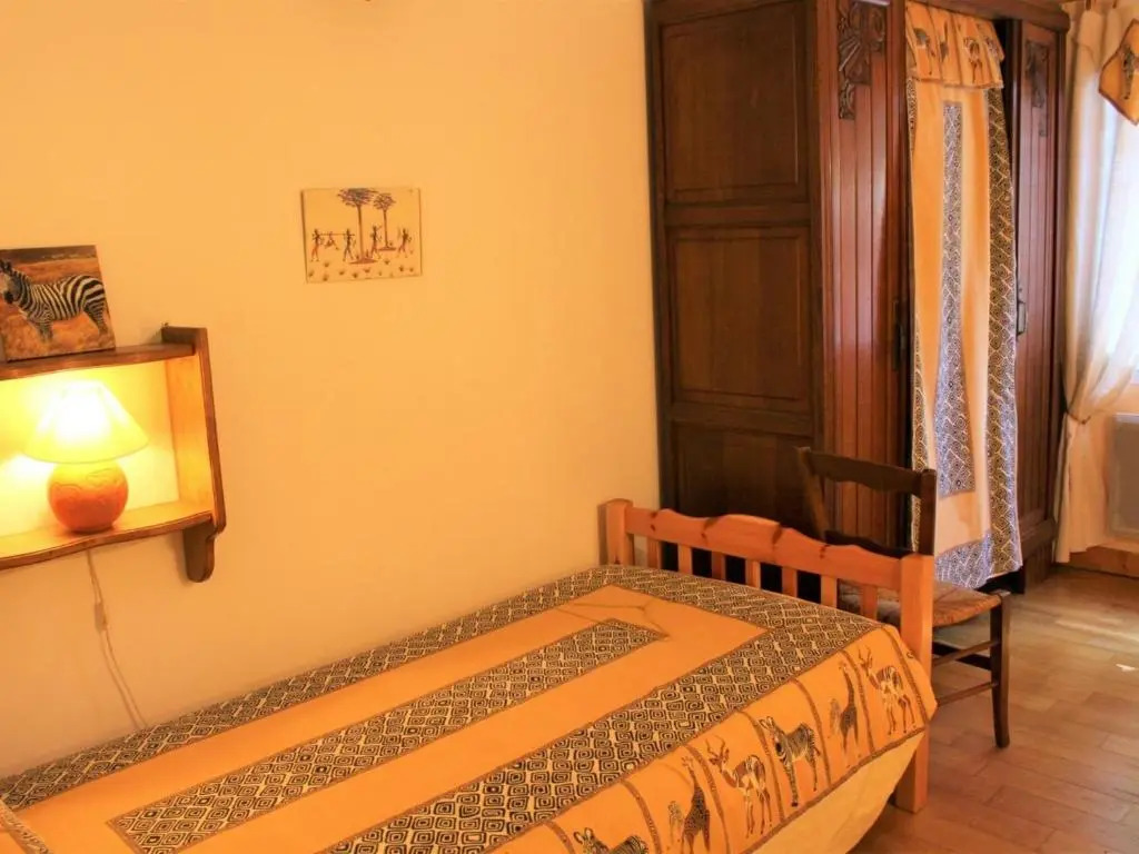 Gîte Rouffignac-Saint-Cernin-de-Reilhac, 3 pièces, 4 personnes - FR-1-616-105