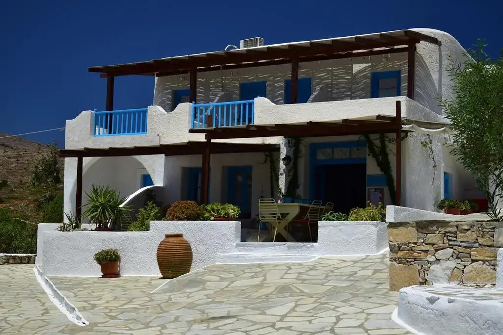 Camares Studios