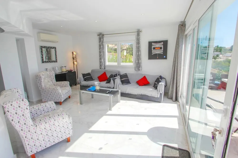 Gila - sea view villa with private pool in Benissa