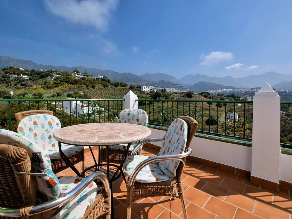 Lopera Cave Apartment with View