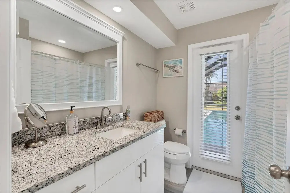 Cape Coral 3 Bedroom Private Pool Home - Canal Access 3 Home