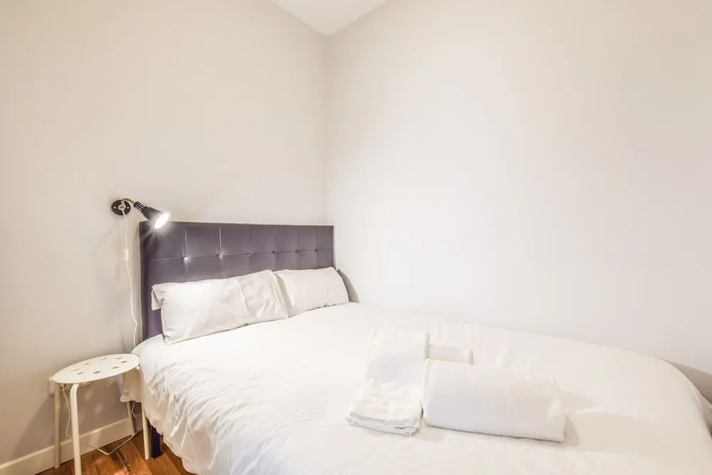 Room to Rent Plaza de Chueca Apartment
