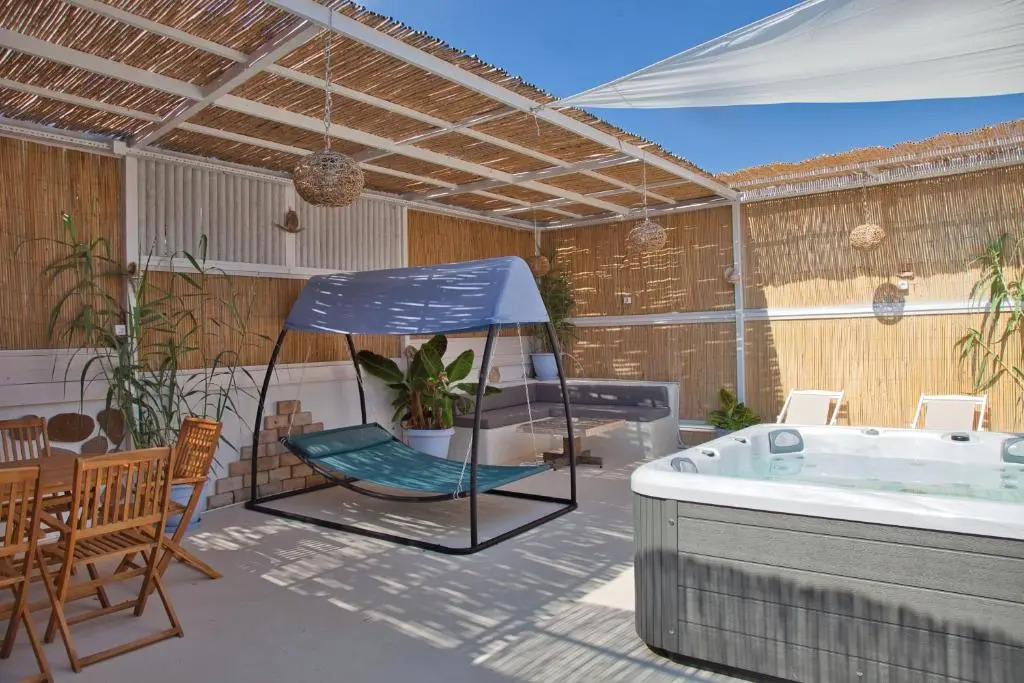 Porfyra Suite 1