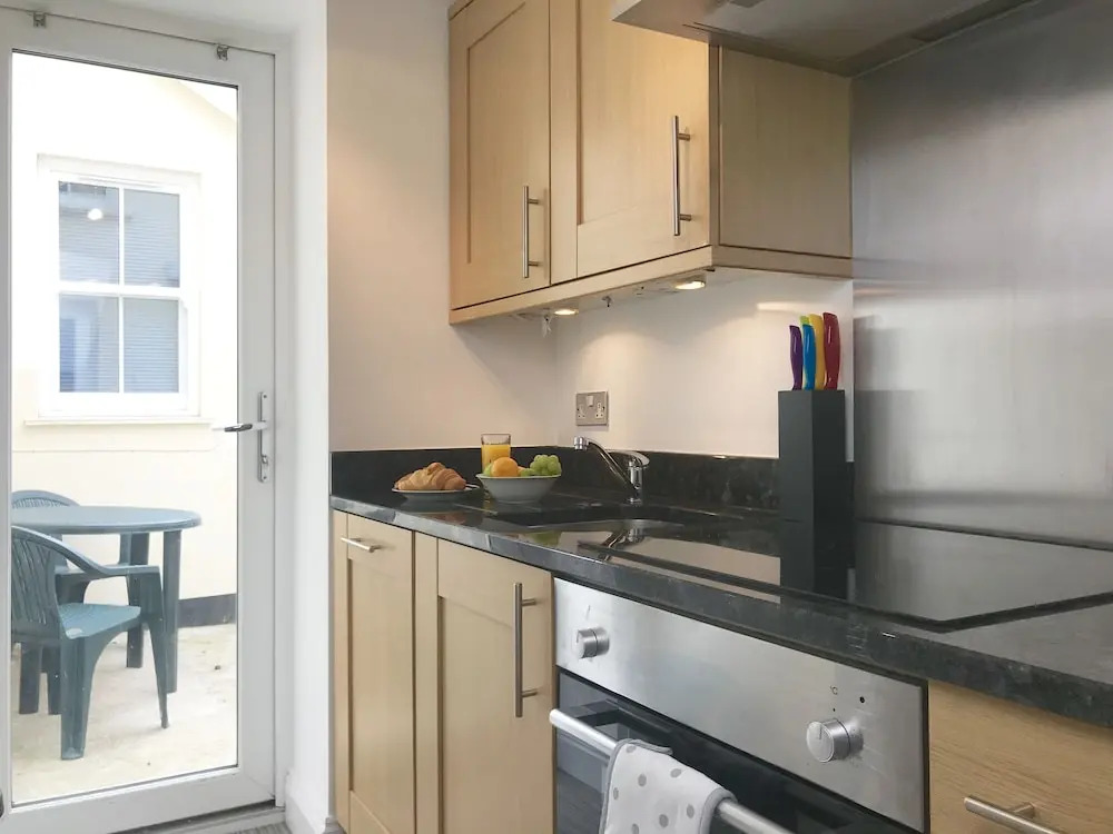 Lux Blu - Truro Apartment