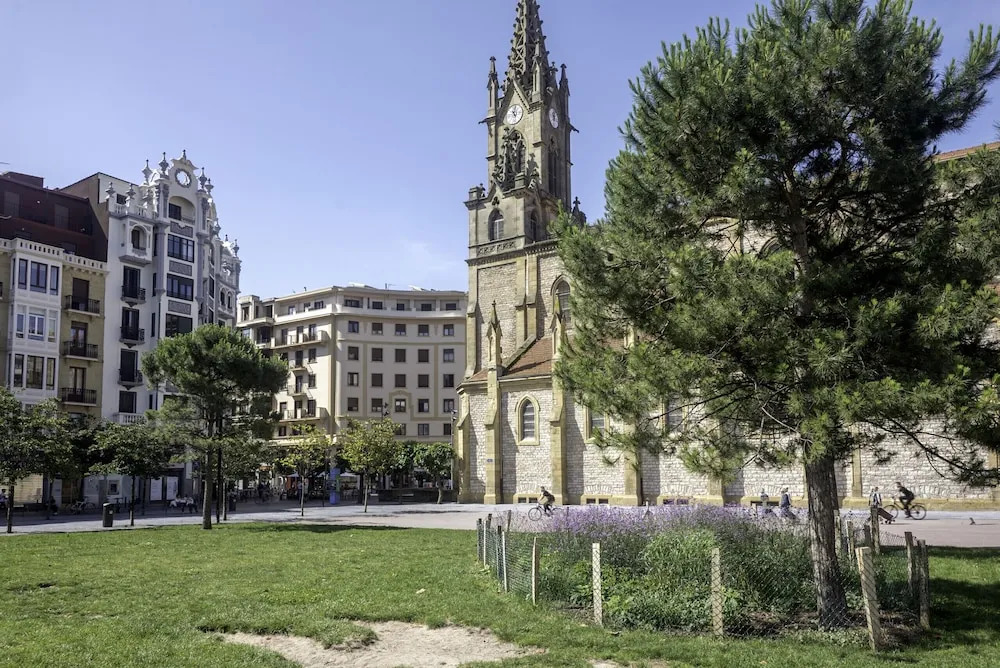 Always Easy | Kursaal