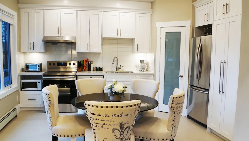 Columbia House by Citiwest Residences