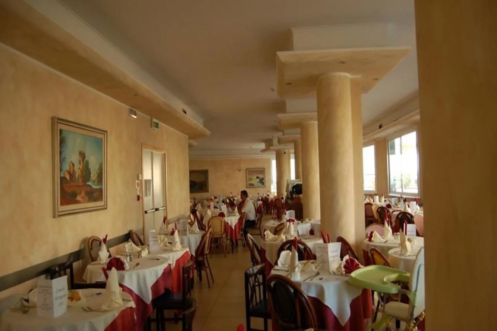 Hotel Ambassador