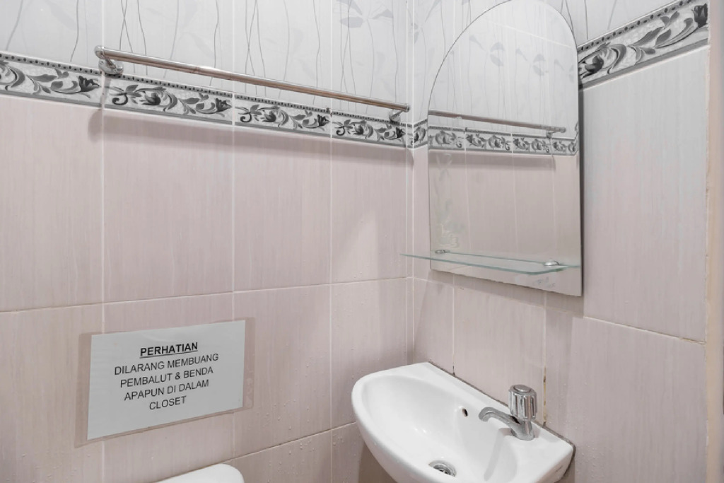 RedDoorz @ Jalan Jenderal Sudirman Palembang 2