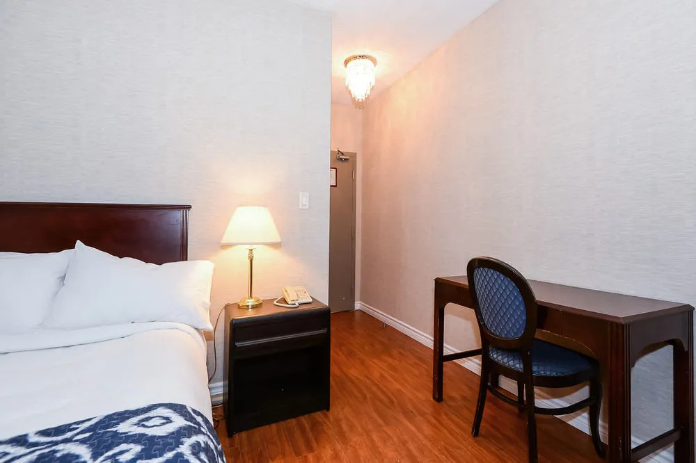 Ottawa Inn Hotel