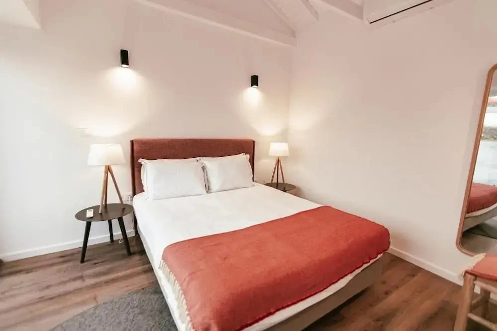 Aires Hostel