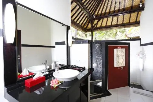 Teluk Karang Dive & Spa Resort