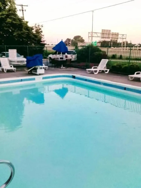 Red Carpet Inn Jeffersonville