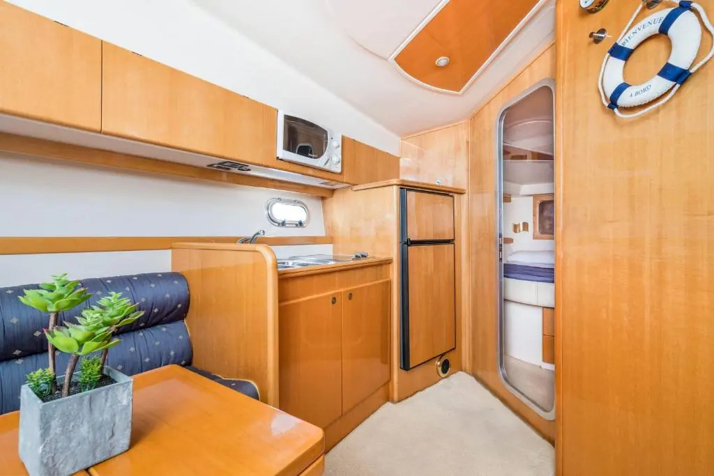 Rent Raffaelli40 in Capri