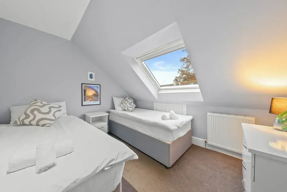 Charming Village Escape 3-Bed near Loch Lomond