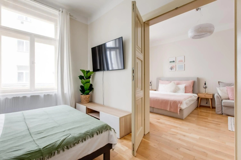 Modern Quiet Apartment next to Wenceslas Square