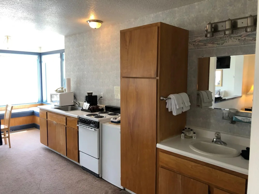 Inn at Arch Rock