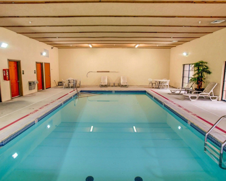 Comfort Suites Pittsburgh Airport