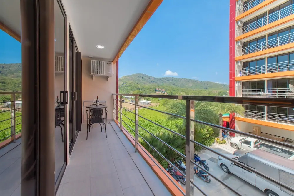 Naiharn Sea Condominium S311